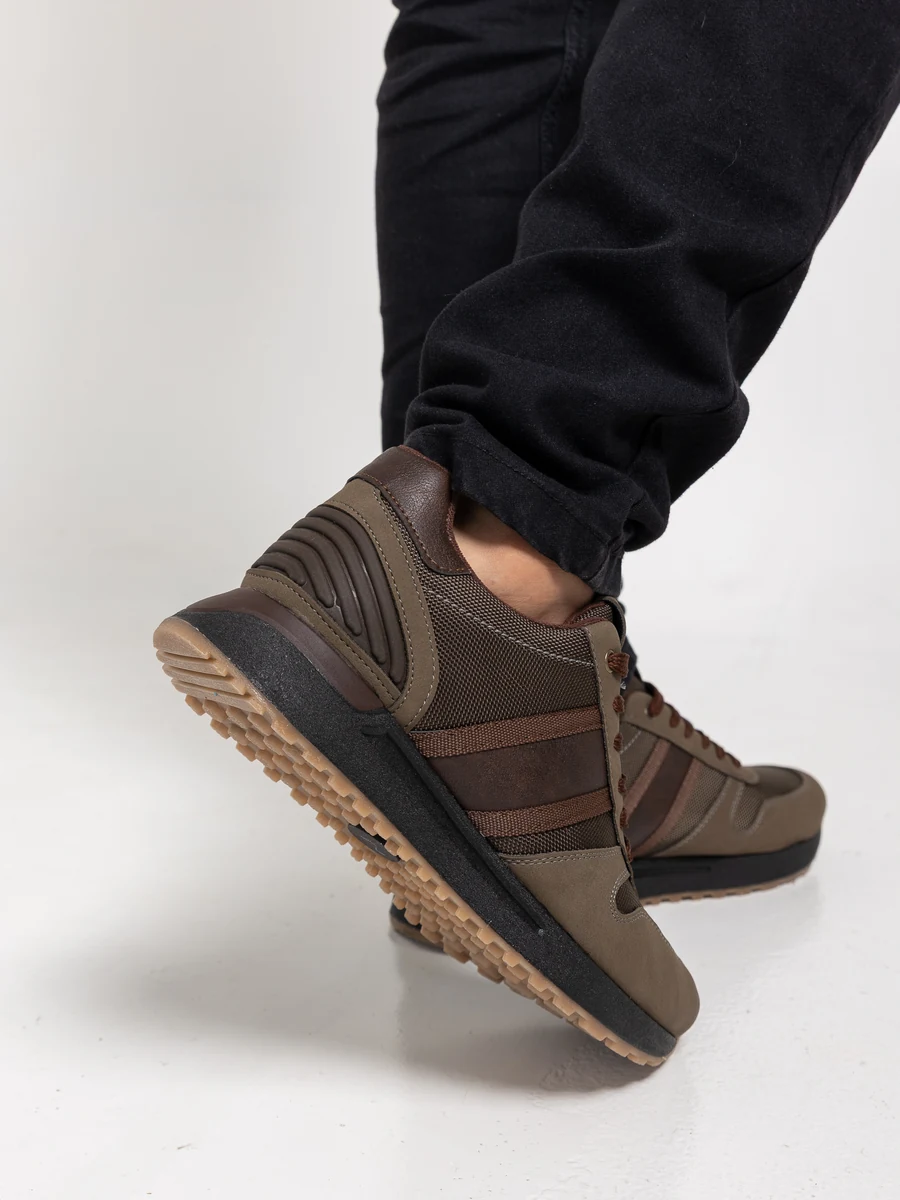 Línea casual hombre — catálogo mayorista LEONS Footwear